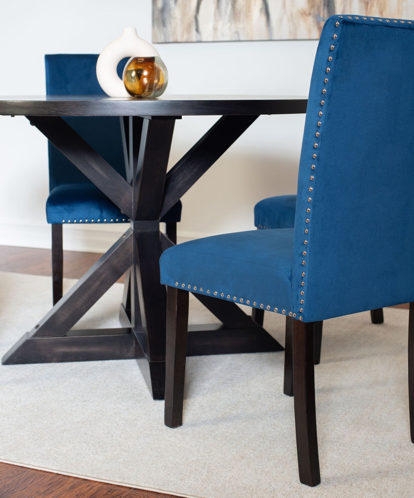 Enbridge 5-piece Dining Set, Cross-Buck Dining Table with 4 Stylish Chairs image 4