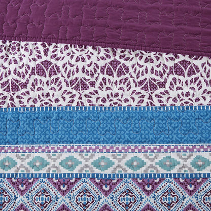 Full/Queen Reversible Quilt Set with Throw Pillows image 9