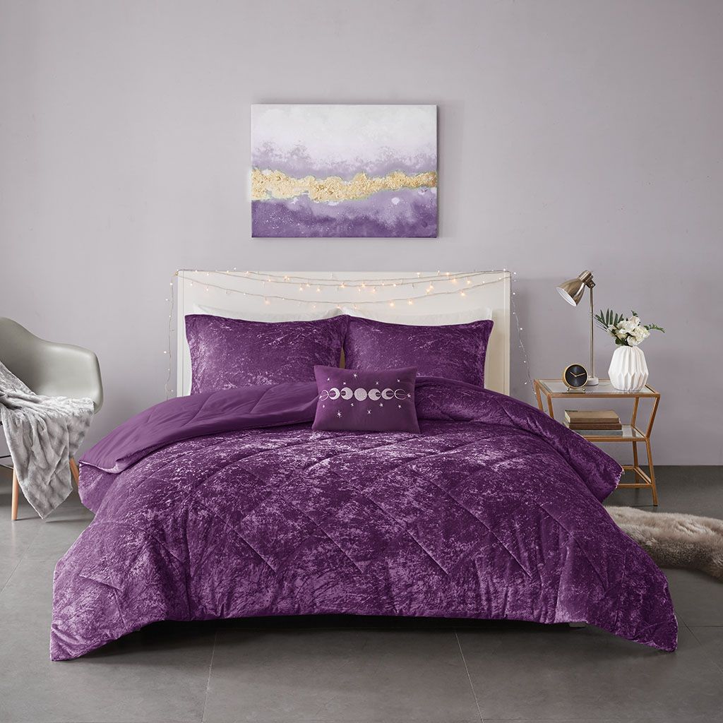 Full/Queen Velvet Comforter Set with Throw Pillow image 6