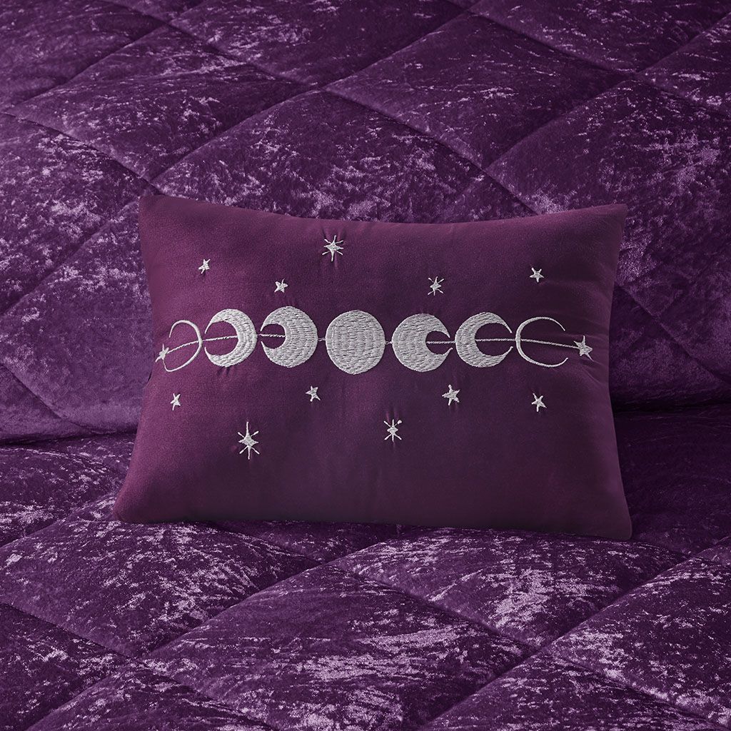 Full/Queen Velvet Comforter Set with Throw Pillow image 8