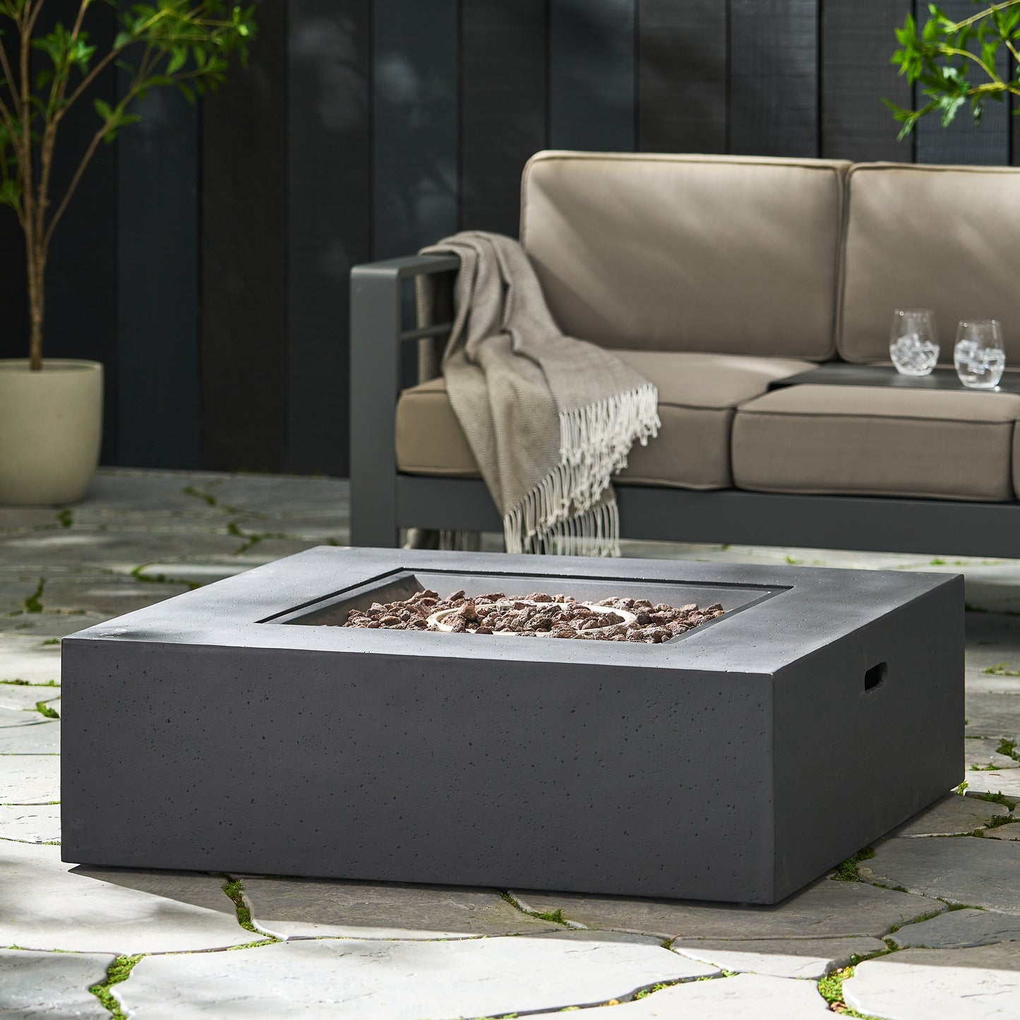 50 000 BTU SQUARE MGO FIRE TABLE (Tank Cover not Included) image 5