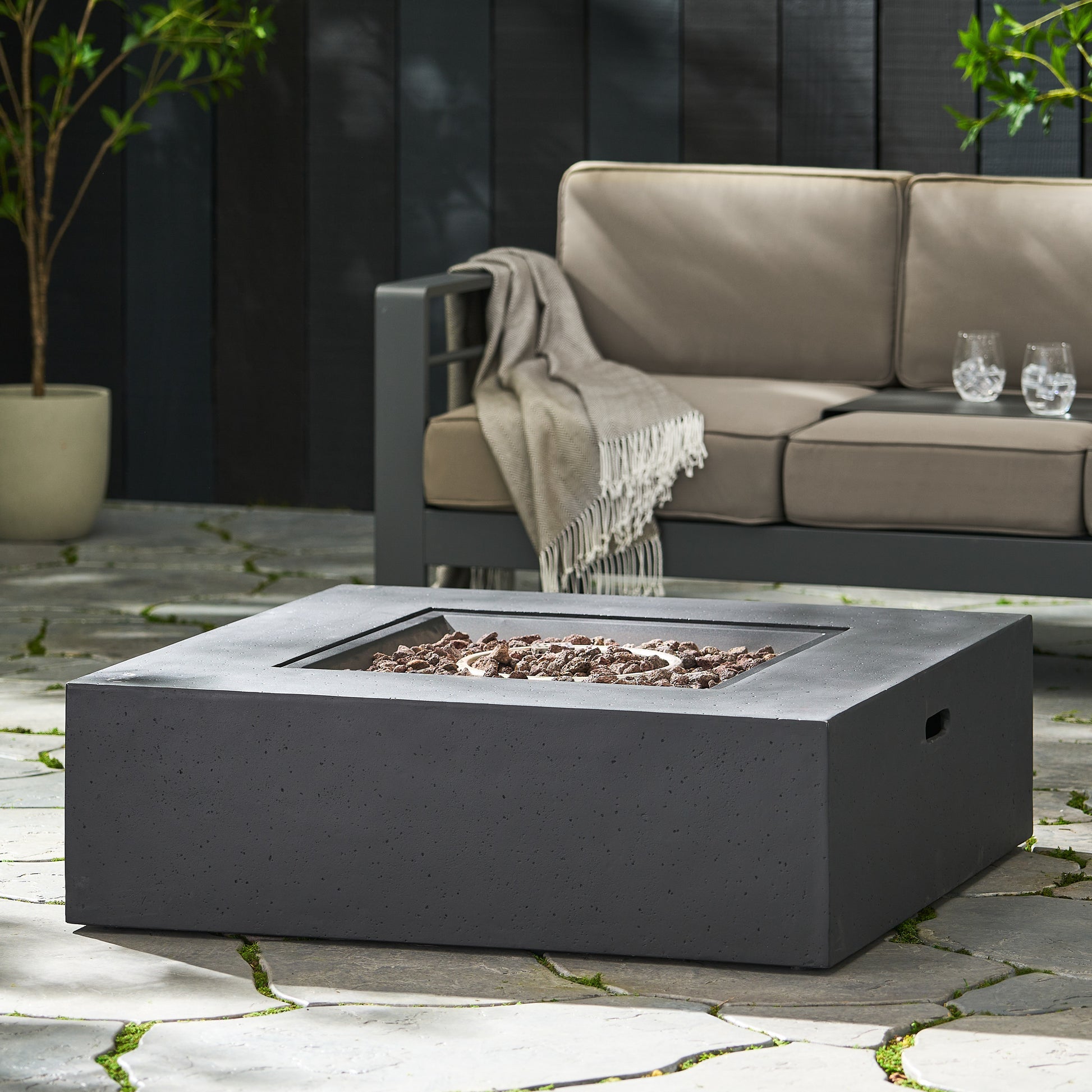 50 000 BTU SQUARE MGO FIRE TABLE (Tank Cover not Included) image 5