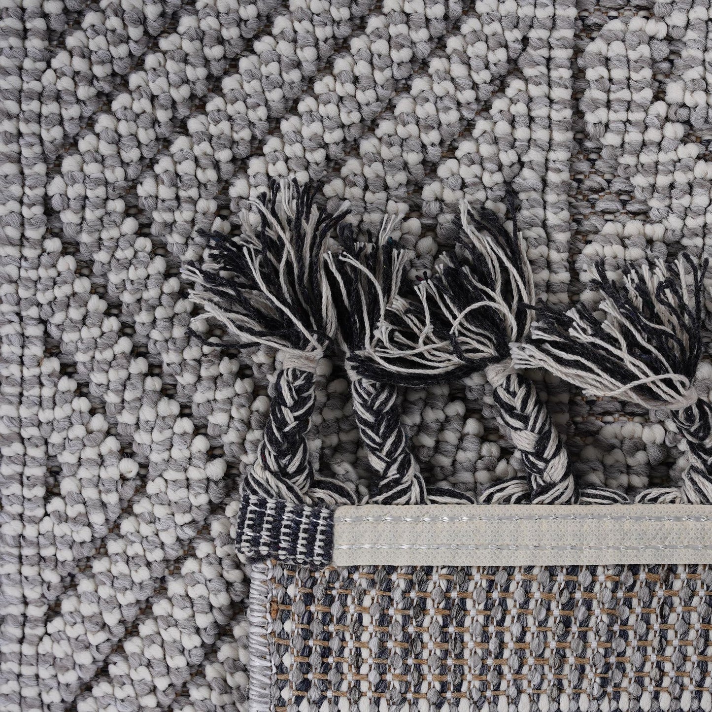 Guros Collection 5X7 Grey / White / Geometric Indoor / Outdoor Area Rug image 5