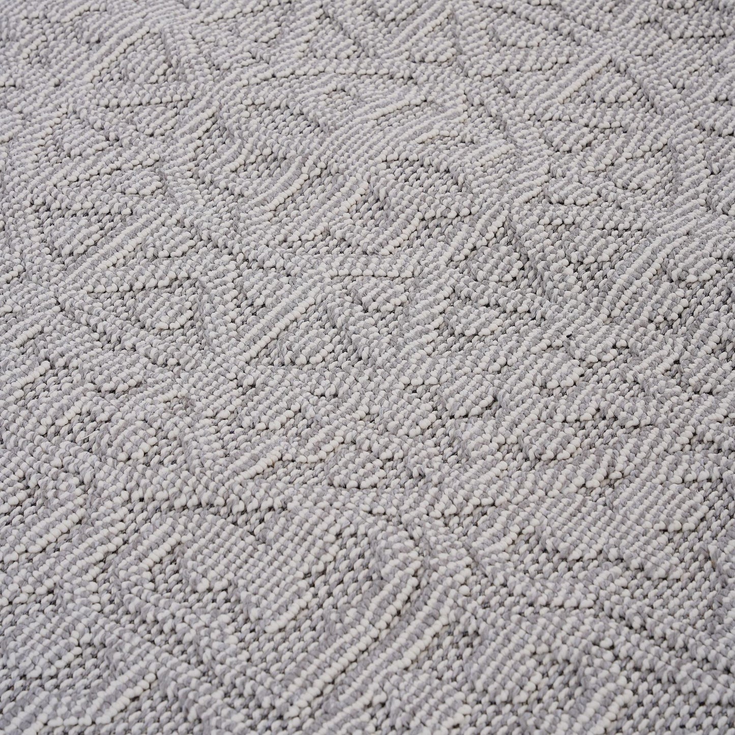 Guros Collection 5X7 White / Ivory / Medallion Indoor / Outdoor Area Rug image 3