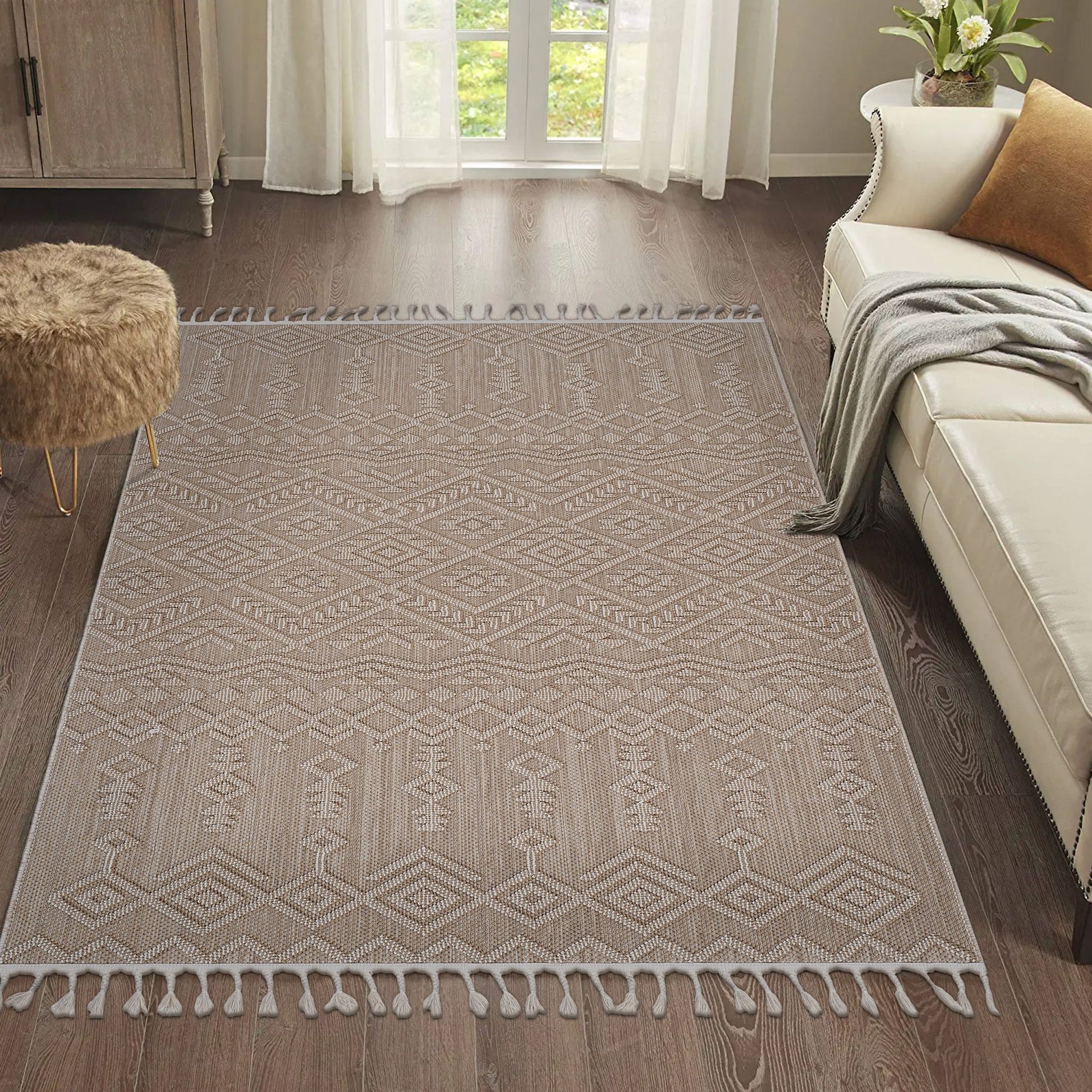 Guros Collection 6X9 Natural / Traditional Indoor / Outdoor Area Rug image 2
