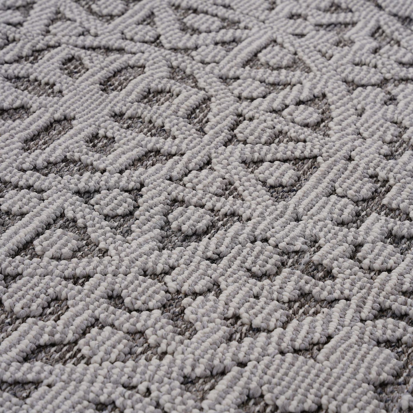 Guros Collection 8X10 Gray / White / Medallion Indoor / Outdoor Area Rug image 4