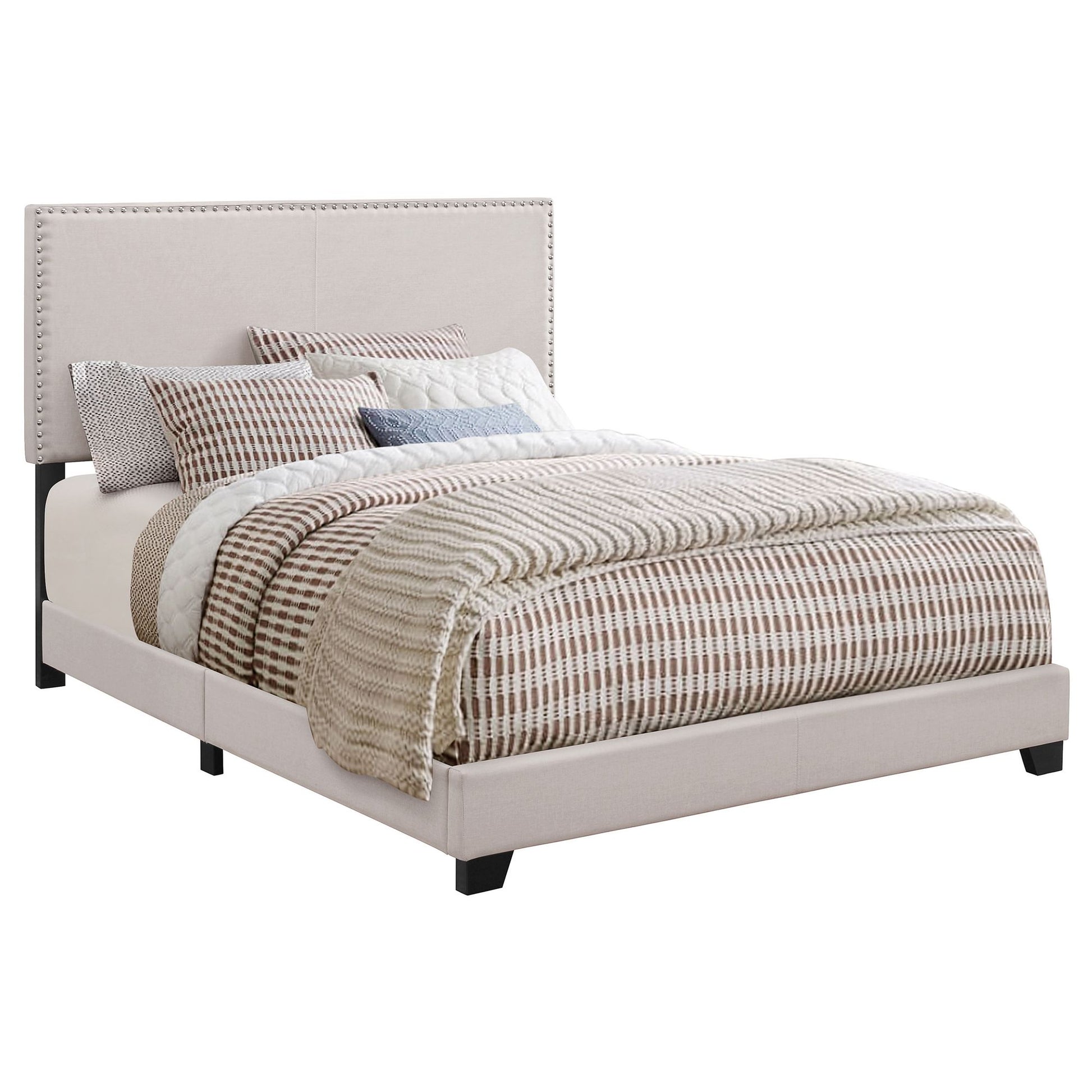 Ivory Queen Bed with Nailhead Trim image 2