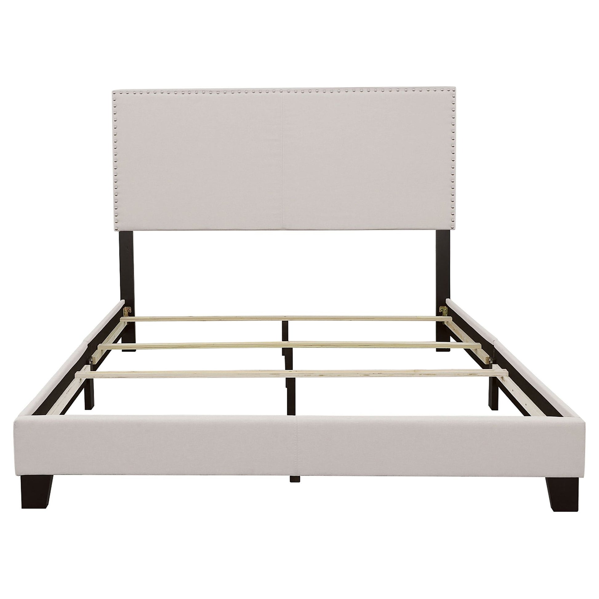 Ivory Queen Bed with Nailhead Trim image 4