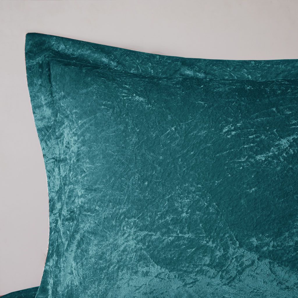 King/Cal King Velvet Duvet Cover Set with Throw Pillow image 6