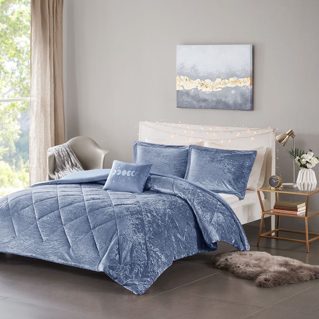 King/Cal King Velvet Duvet Cover Set with Throw Pillow image 1
