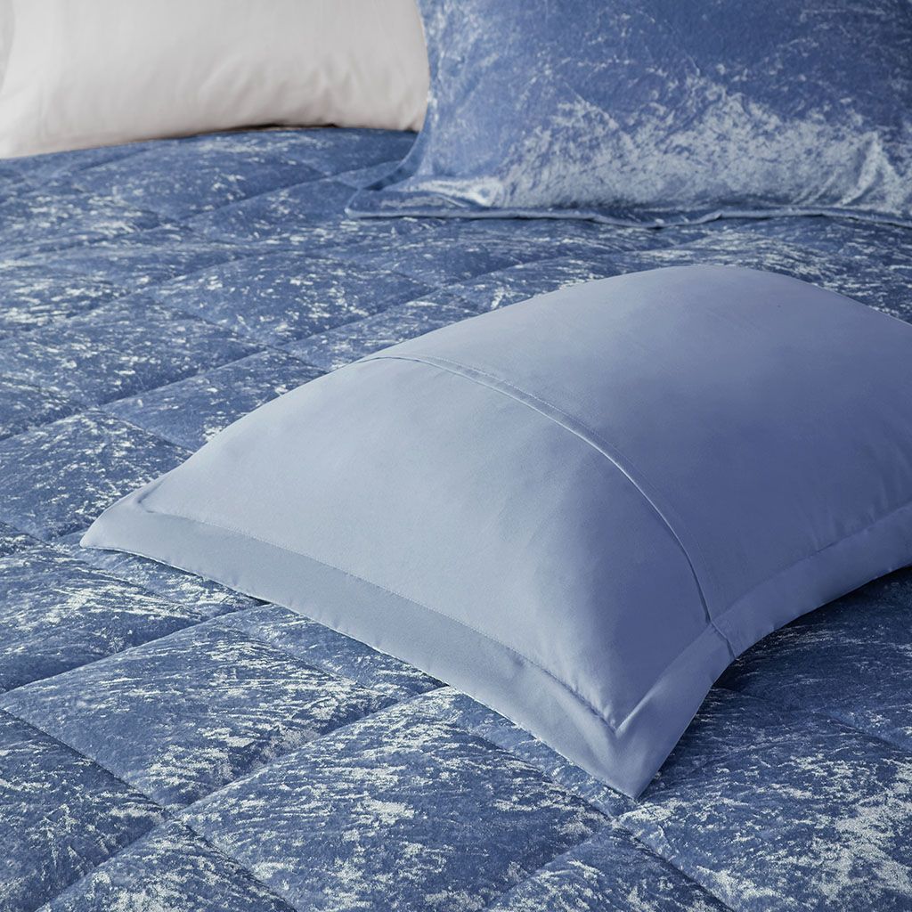 King/Cal King Velvet Duvet Cover Set with Throw Pillow image 17