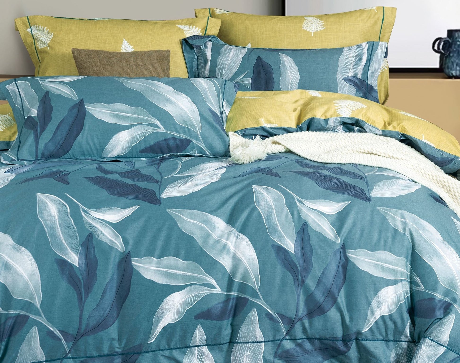 Linnett Blue Banana Leaves 100% Cotton  Reversible Comforter Set image 2