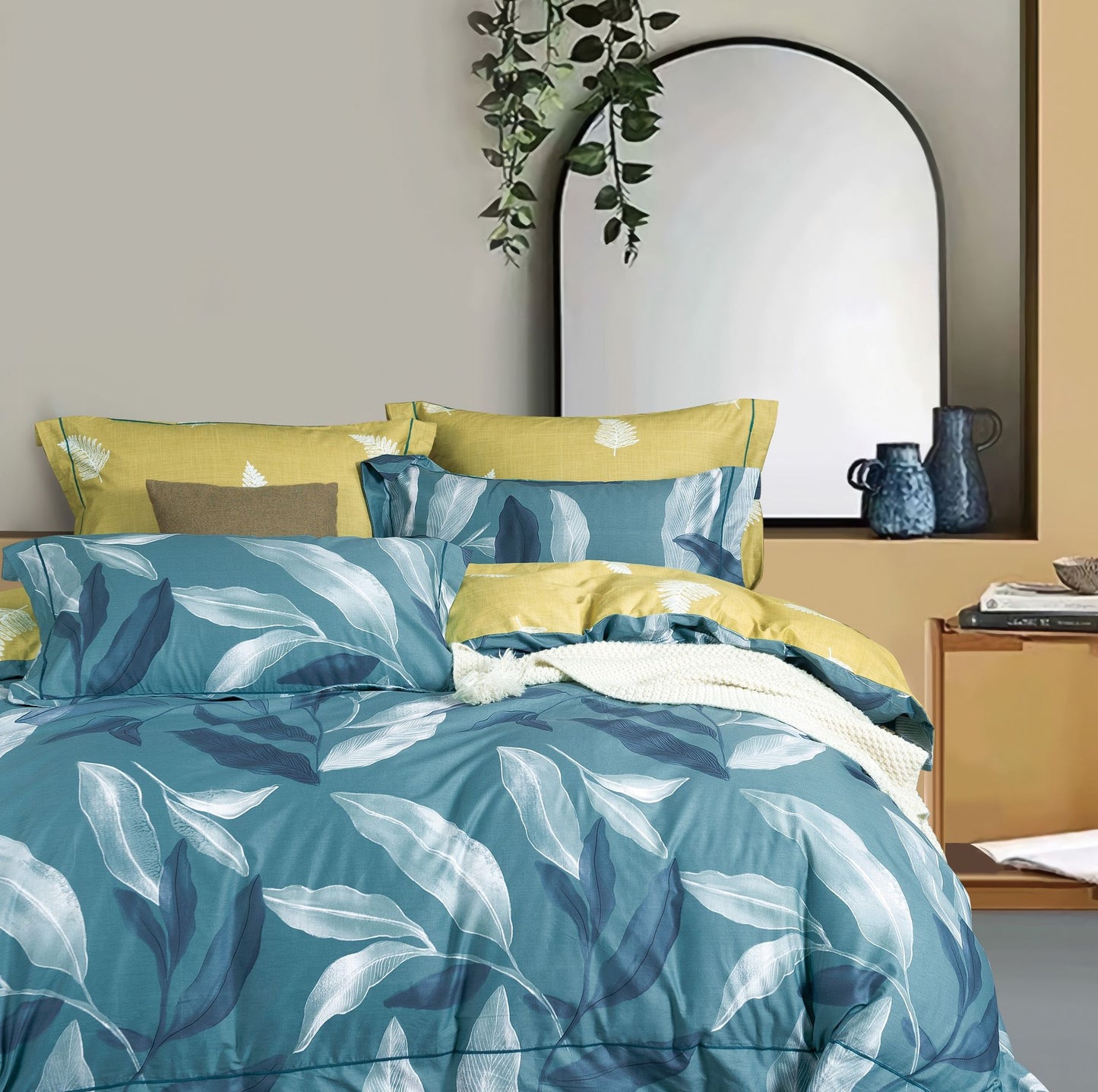 Linnett Blue Banana Leaves 100% Cotton  Reversible Comforter Set image 1