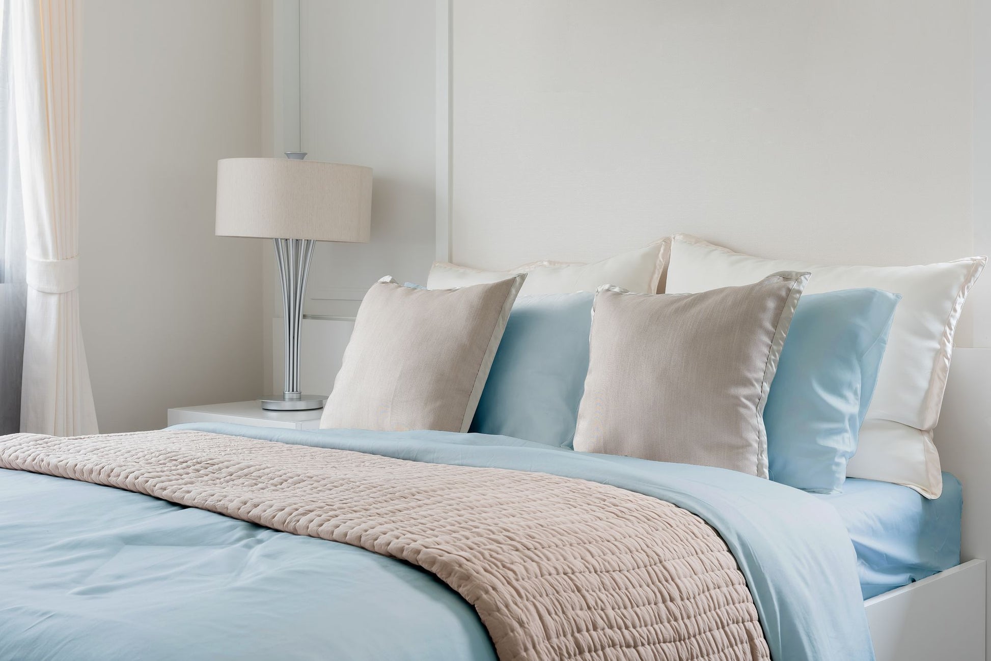 Luxuriously Soft 100% Viscose Derived from Bamboo 4-Piece Sheet Set, Oeko-TEX Certified, King - Sky image 4