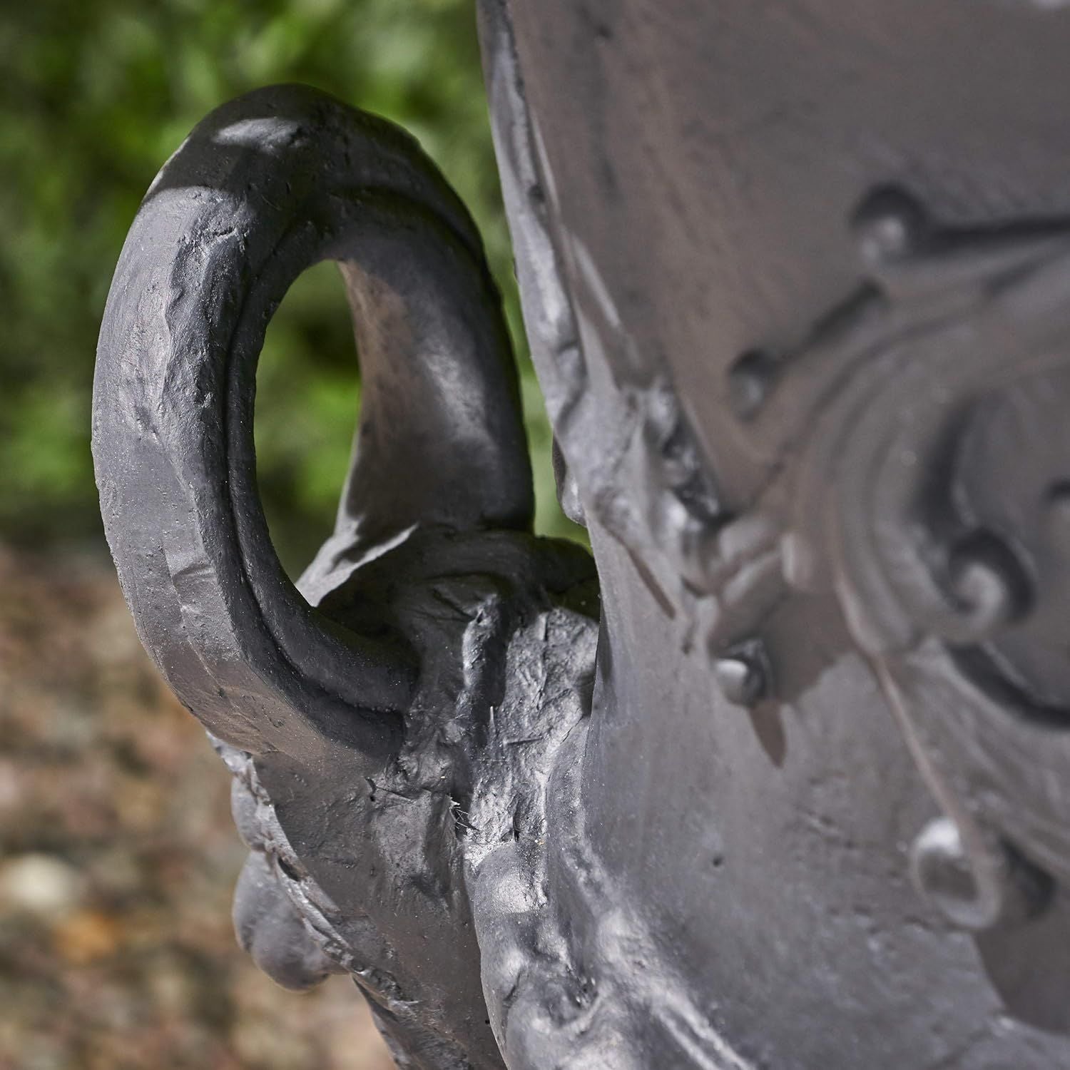 MGO GARDEN URN PLANTER image 5