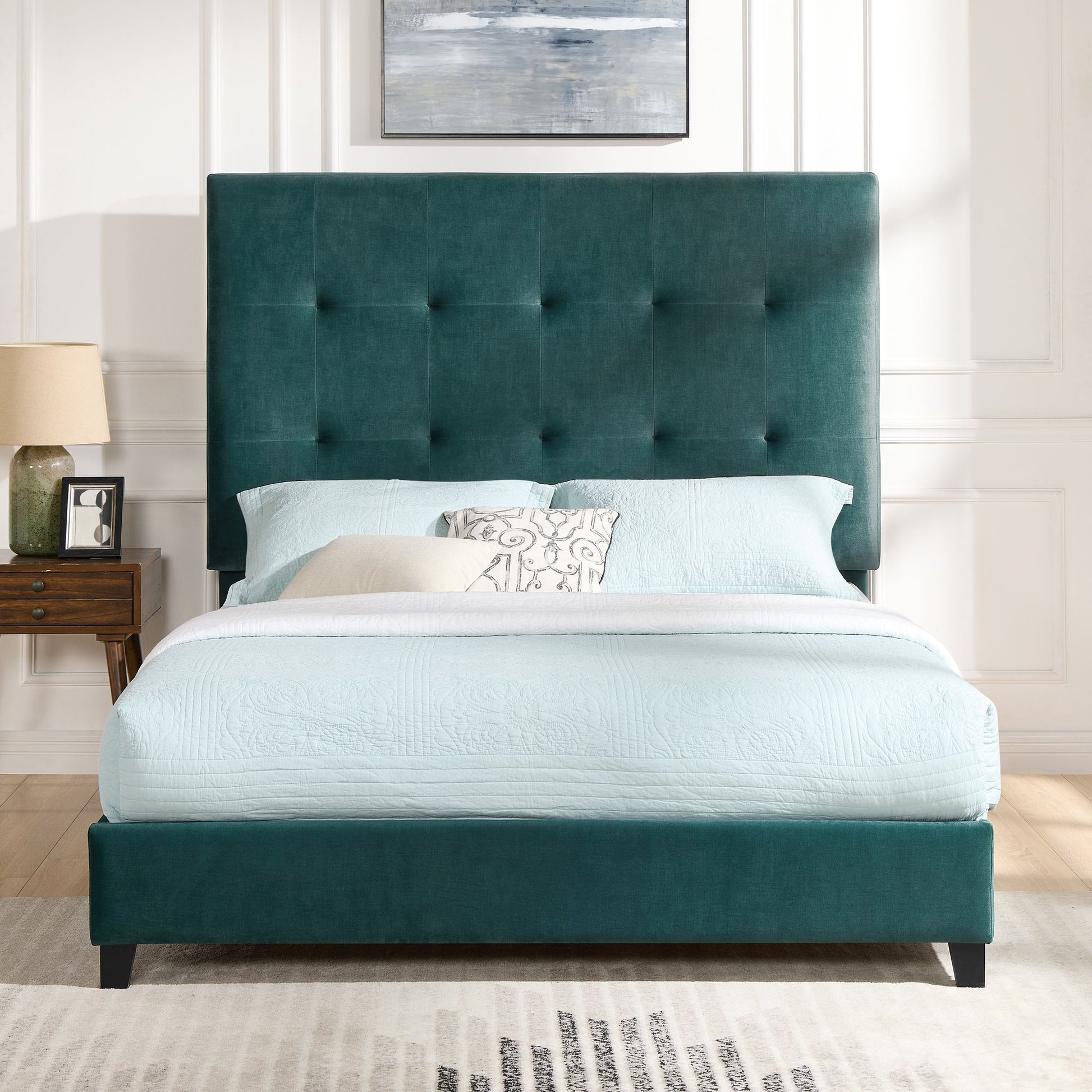Queen Size Green Velvet Tufted Upholstered Platform Bed image 3