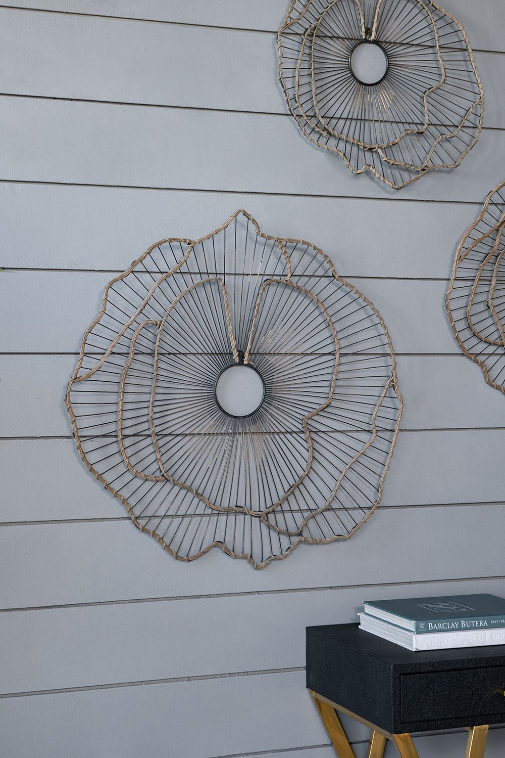 Set of 3 Metal Flowers Wall Decor, Transitional Wall Floral Sculpture for Foyer Porch Hallway Entrance image 1