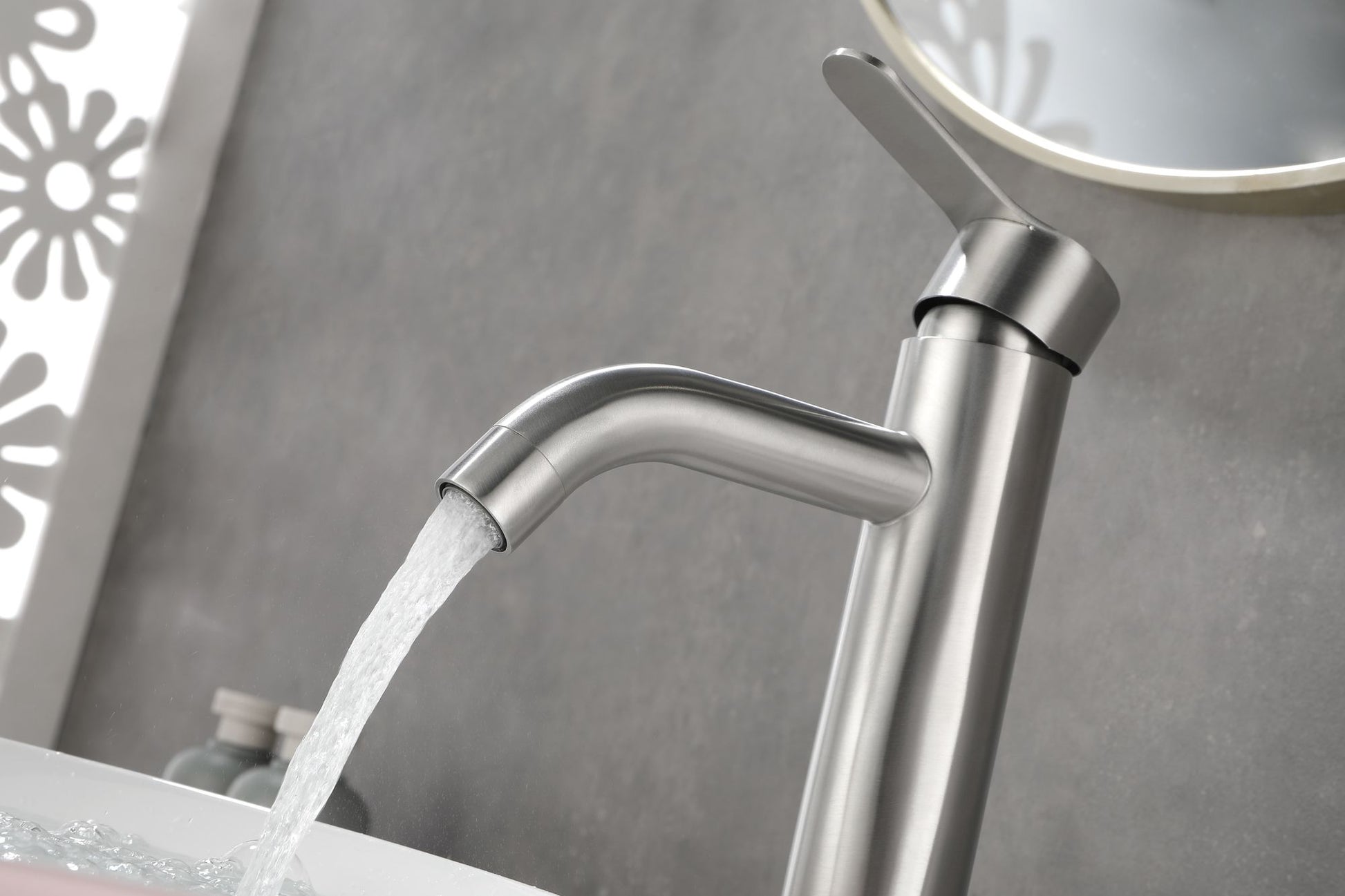 Single Handle Bathroom Vanity Sink Faucet image 2