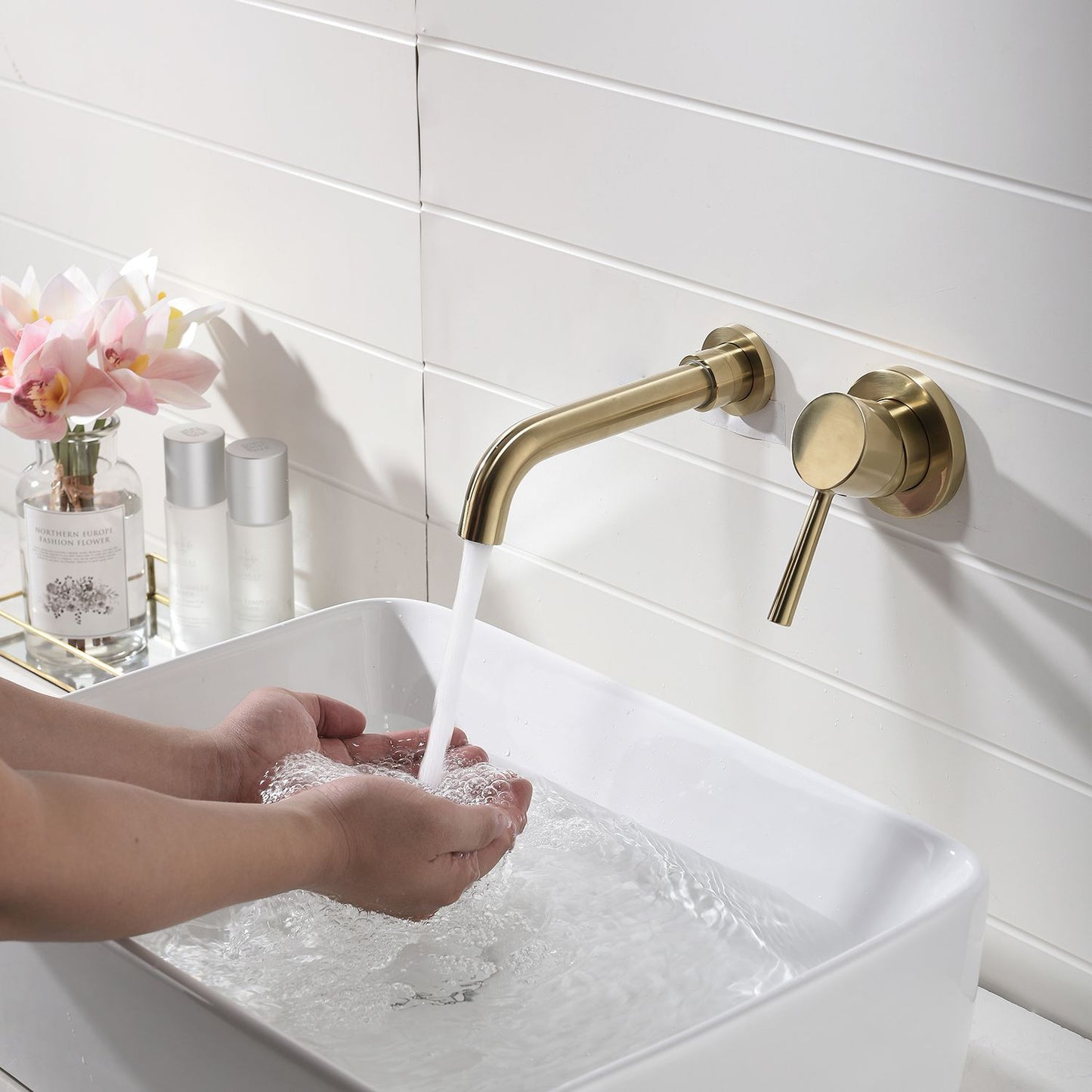 Single Lever Handle Wall Mounted Bathroom sink Faucet image 3