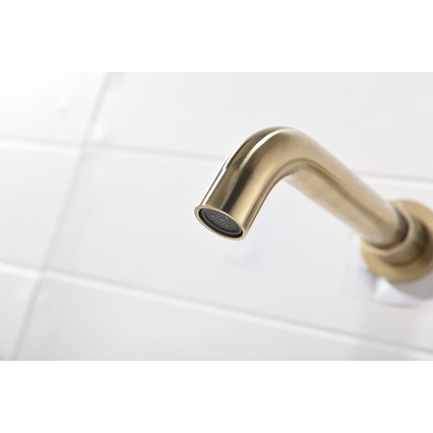 Single Lever Handle Wall Mounted Bathroom sink Faucet image 5