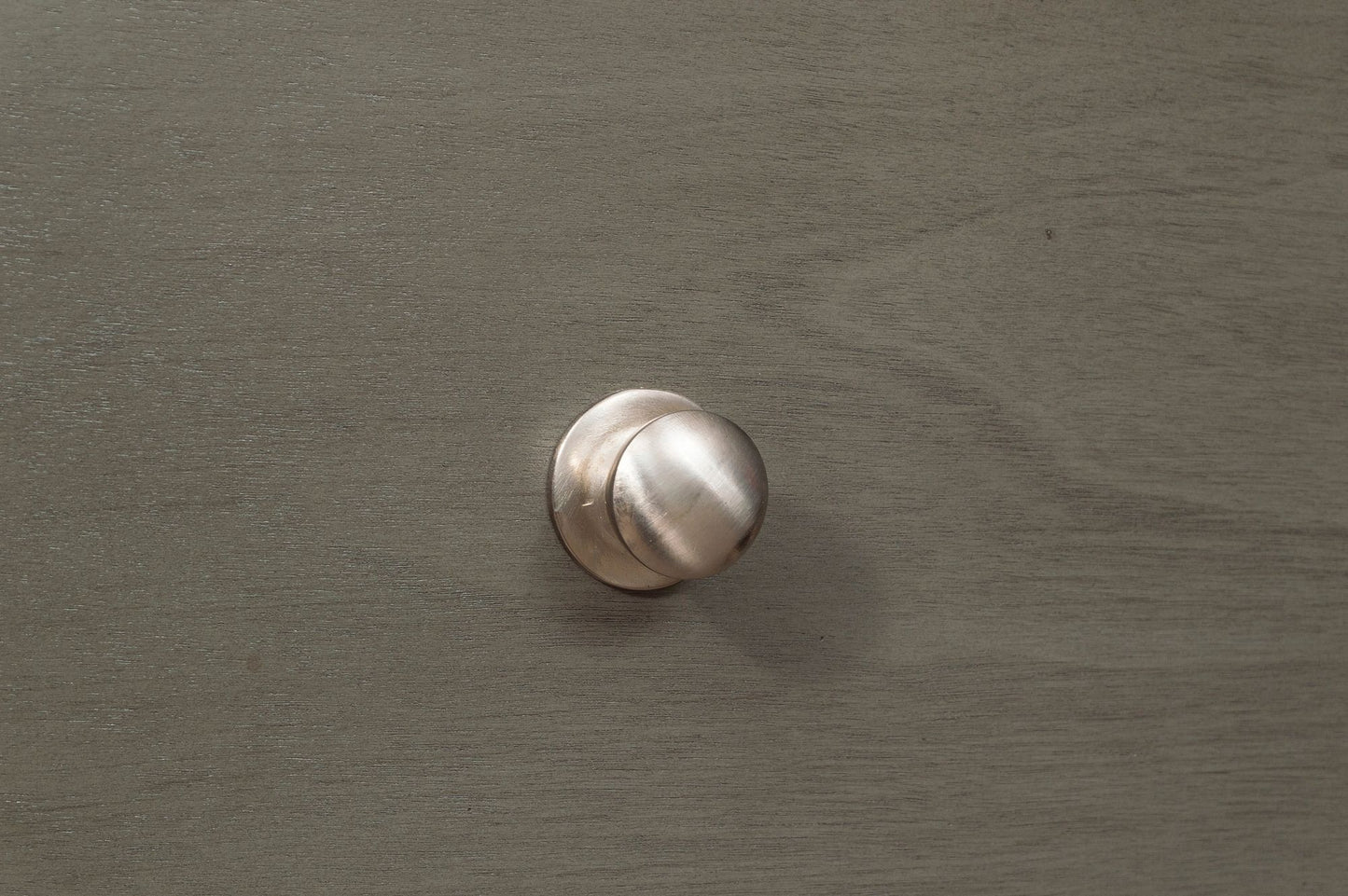 Transitional Style Gray Finish 1pc Desser Storage Drawers Ball Bearing Glides Wooden Furniture image 5