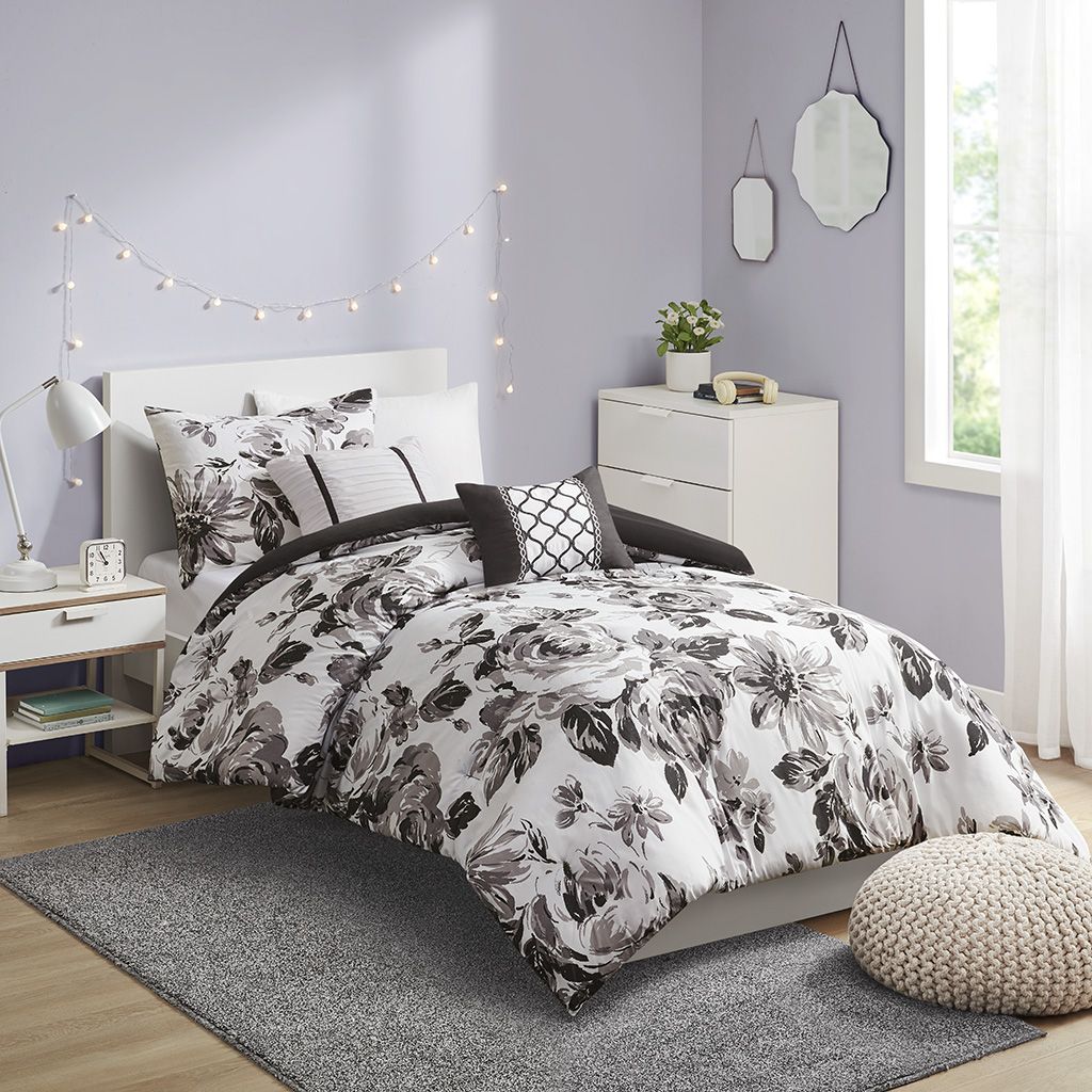 Twin/Twin XL Floral Print Comforter Set image 1