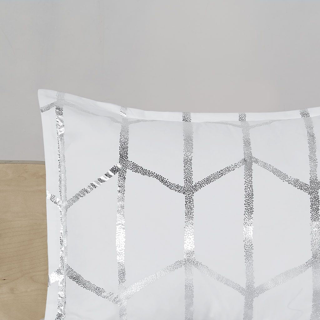 Twin/Twin XL Metallic Printed Comforter Set image 12