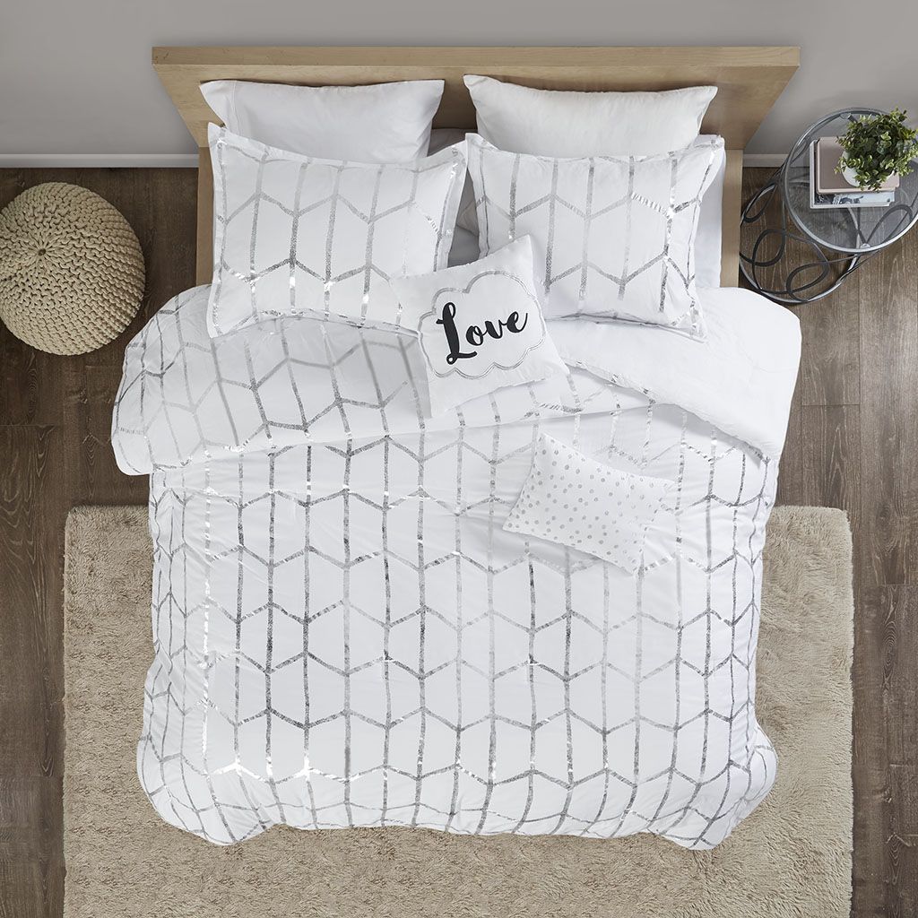 Twin/Twin XL Metallic Printed Comforter Set image 11