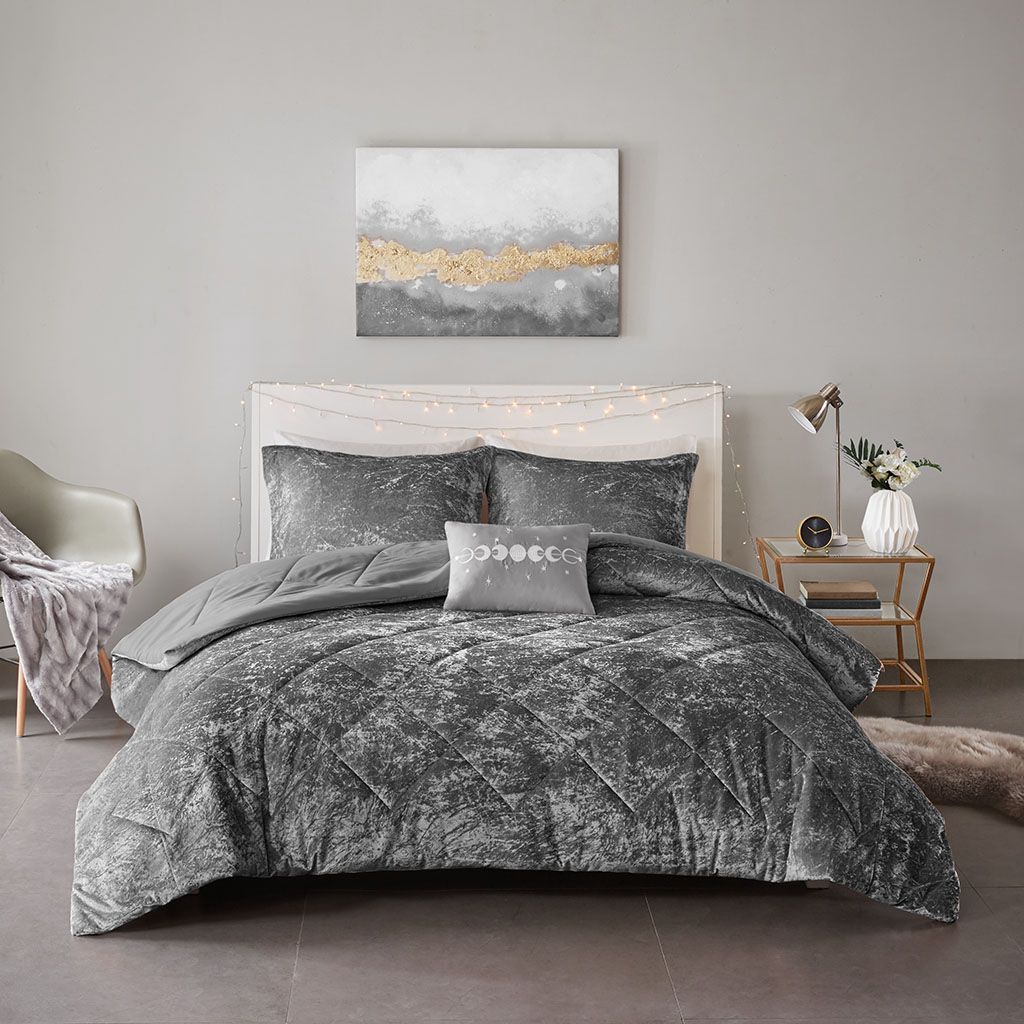 Twin/Twin XL Velvet Comforter Set with Throw Pillow image 10