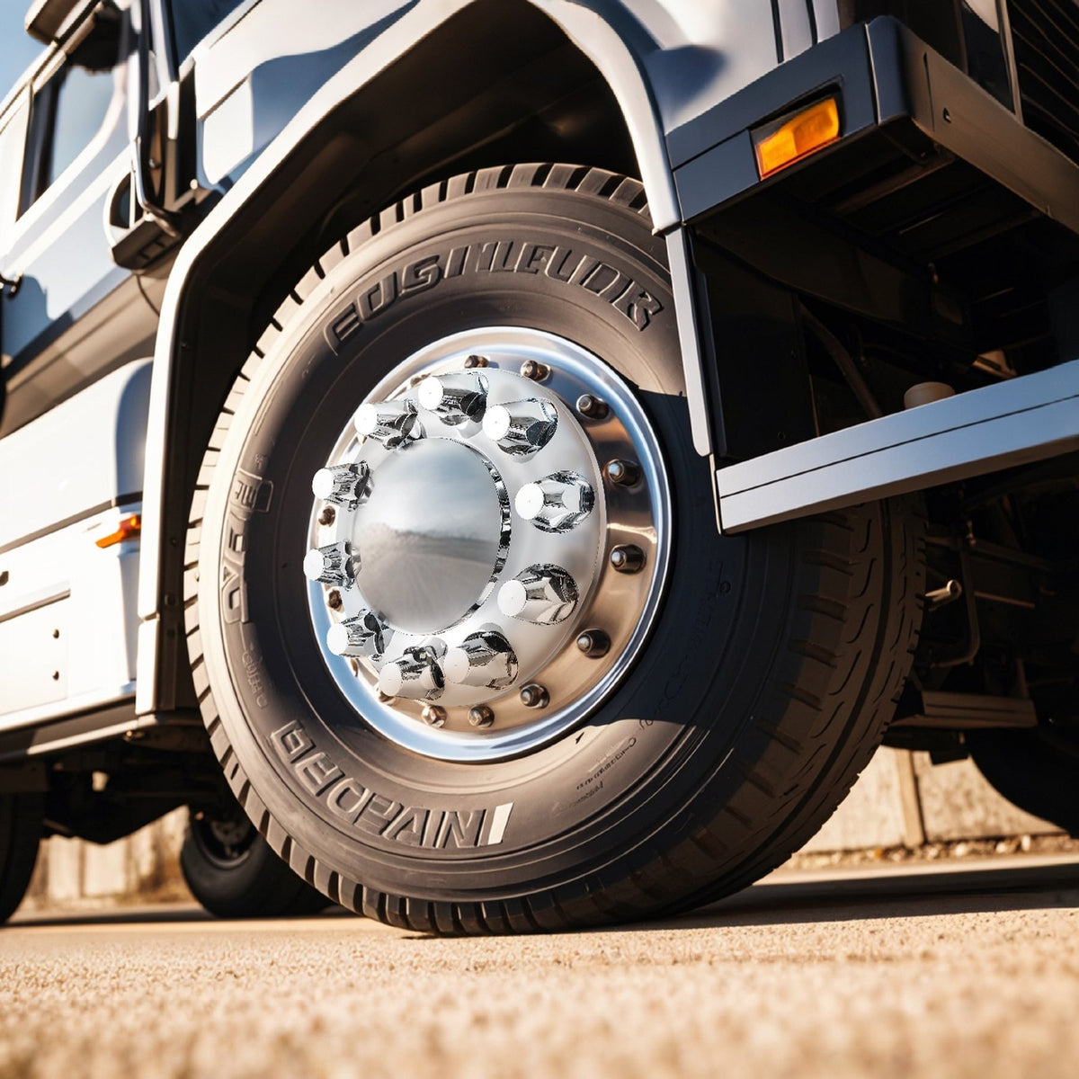 VEVOR Front Axle Wheel Covers, Dome Axle Cover for Semi Truck, ABS Electroplate Rust-Resistant Lug Nut Covers, Universal Fit, Installation Tool Included, Complete Axle Cover Combo Kit - BKCZGTJYDX2FS9XCRV0 - view 9