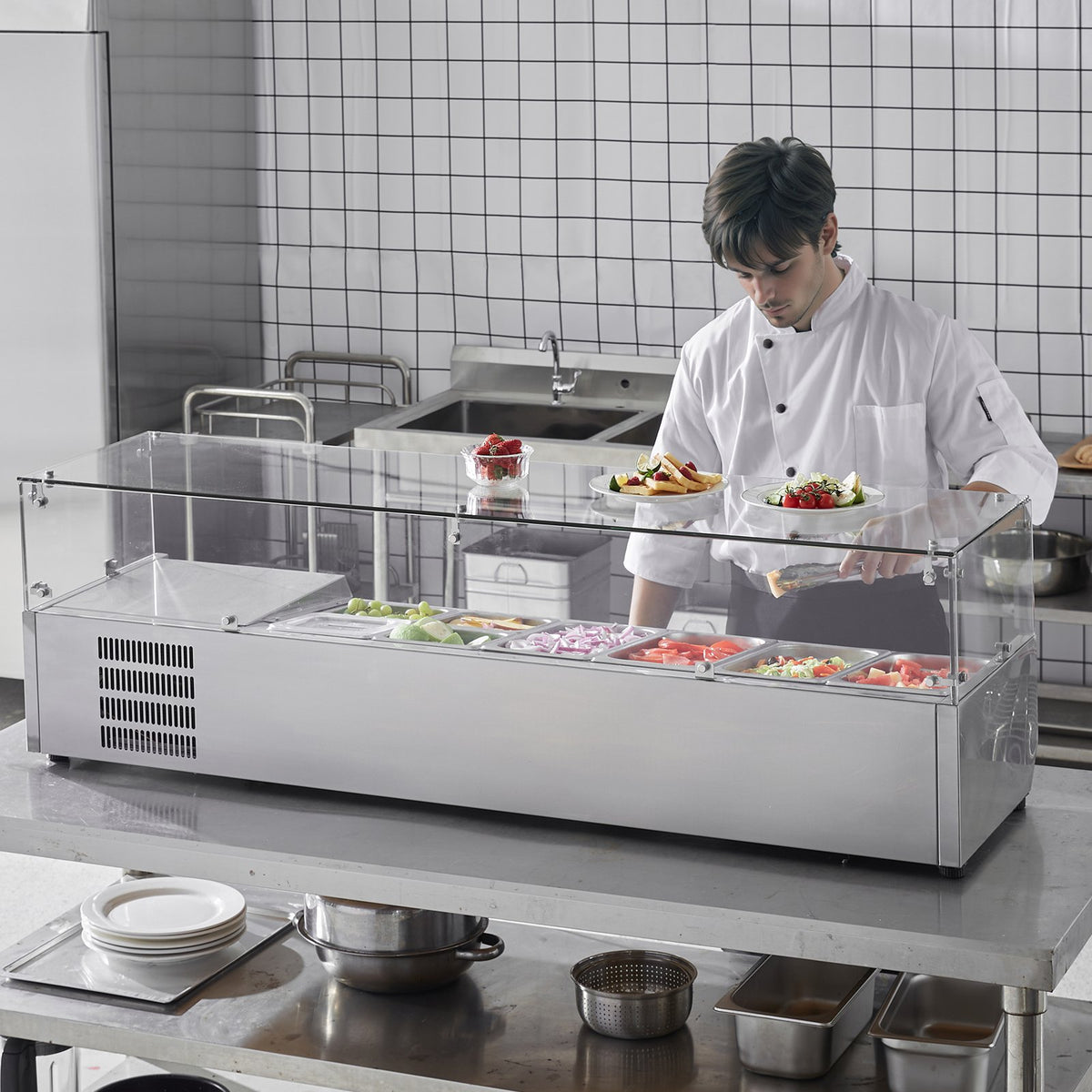 VEVOR Refrigerated Condiment Prep Station, 150 W Countertop Refrigerated Condiment Station, with 4 1/3 Pans & 4 1/6 Pans, 304 Stainless Body and PC Lid, Sandwich Prep Table with Glass Guard, ETL - BLZLZDWT60YC62I18V1 - view 9