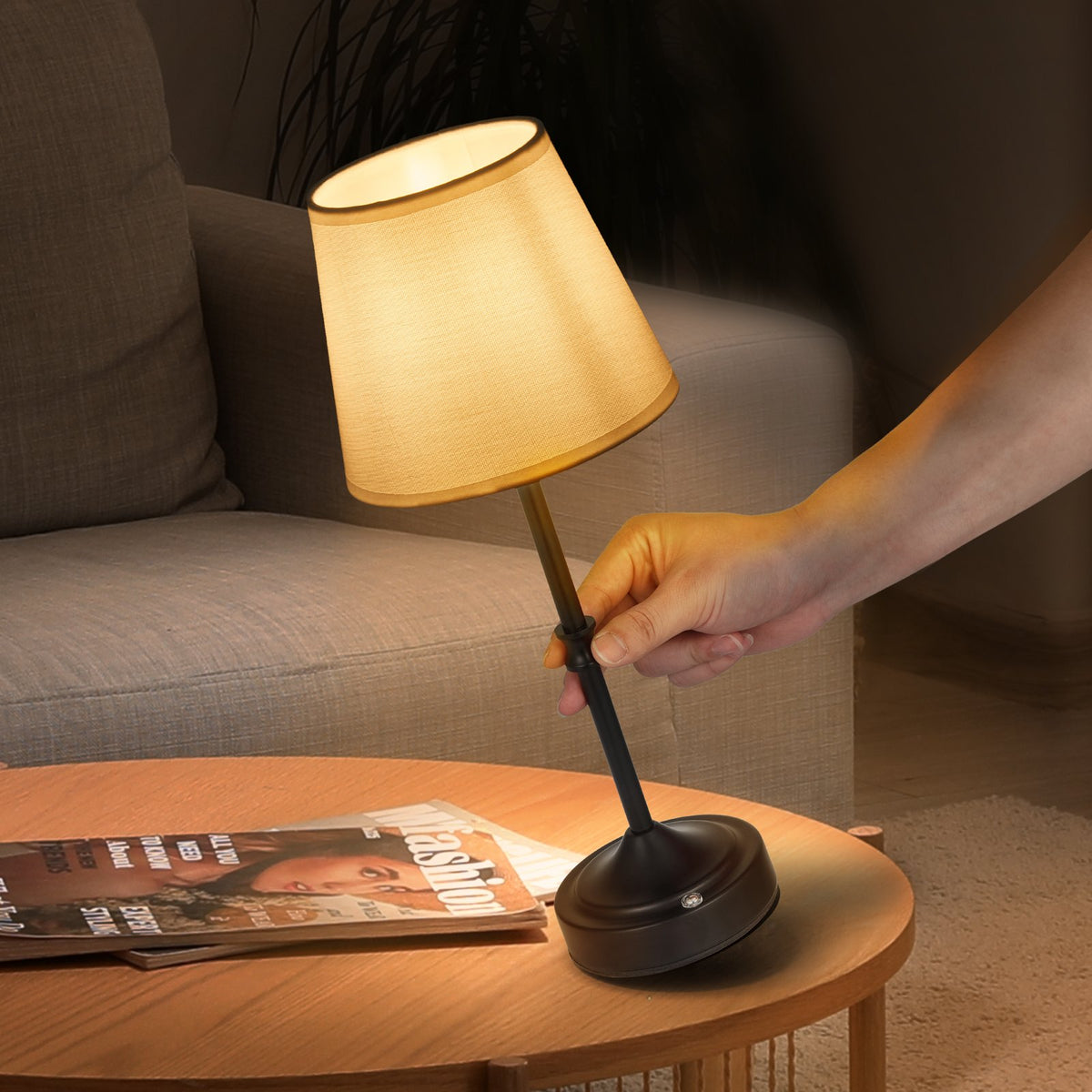VEVOR Cordless Table Lamp, 5200mAh Built-in Rechargeable Battery Desk Lamp, 3-Level Brightness, Fabric Shade, 2700-3000K Color Temperature, Table Light for Restaurant, Bedroom, Bar Counter, Black - BYDZTD636316J1EVF001V9 - view 9