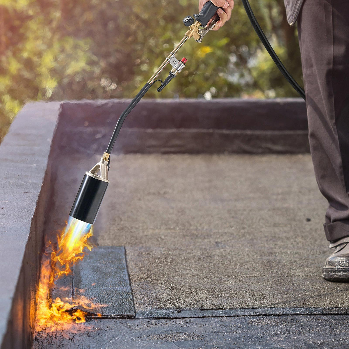 VEVOR Propane Torch Weed Burner, High Output 1,800,000 BTU with 10 ft Hose, Heavy Duty Blow Torch with Adjustable Flame & Turbo Trigger Push Button Auto Igniter, Flamethrower for Garden Ice Snow Road - CCHJHJTZ27INSG493001V0 - view 9