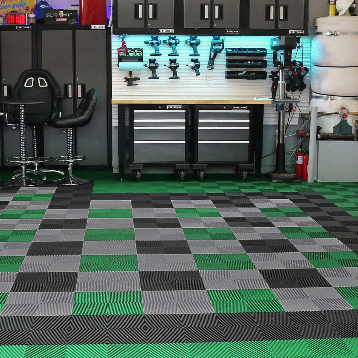 VEVOR Interlocking Drainage Mat, 12” x 12” Modular Interlocking Cushion, 40 Pcs Splicing Drainage Mats, Non-Slip Gray PP Drainage Floor Tile and Shower Mat, for Garage, Garden, Kitchen & Outdoor - CKPSD12X12INYQCJXV0 - view 9