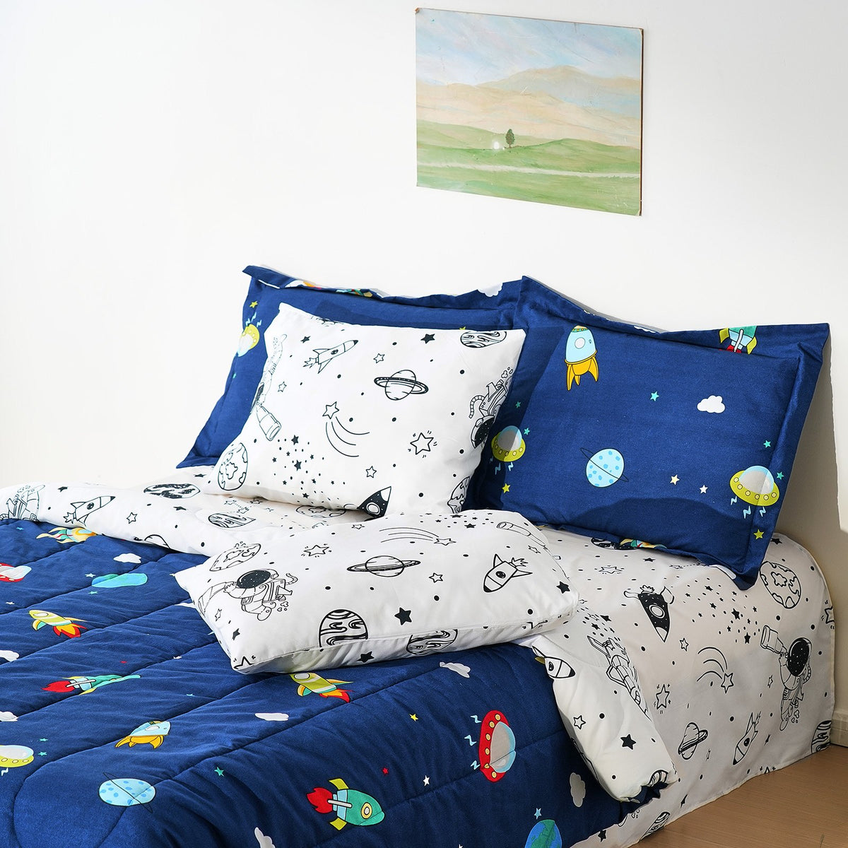 VEVOR Kids Comforter Set, 7 Pieces, Twin Bedding Sets with 1 Comforter, 1 Flat Sheet, 1 Fitted Sheet, 4 Pillowcases, Soft Microfiber & Space Printed, Bedding Comforter Sets for Boys Girls Teen - CS7JTCXXWFULAXK4E001V0 - view 9