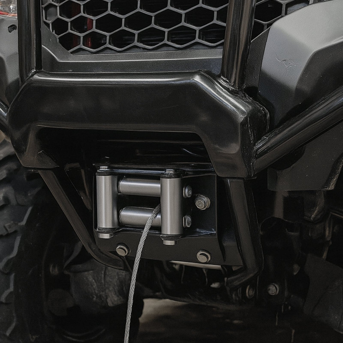 VEVOR Winch Mount, Winch Capacity of 2000-3600 lbs, Trailer Hitch Winch Mount for Select Honda Foreman and Rancher Rubicon Models (2014-2021), 2 Mounting Hole Design, Powder Coated Steel, Black - CYJPAZZJHONDQ2AMT001V0 - view 9
