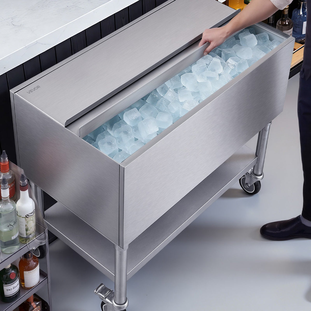 VEVOR Commercial Ice Bin, 100.7 Qt Max Capacity, 36 x 19 x 35 Inch Stainless Steel Ice Chest with Sliding Lid and Bottle Holders, Cooler Cart Cocktail Unit for Bar Restaurant Pub, NSF Certified - DBCBX1936INCM2LDN002V0 - view 9