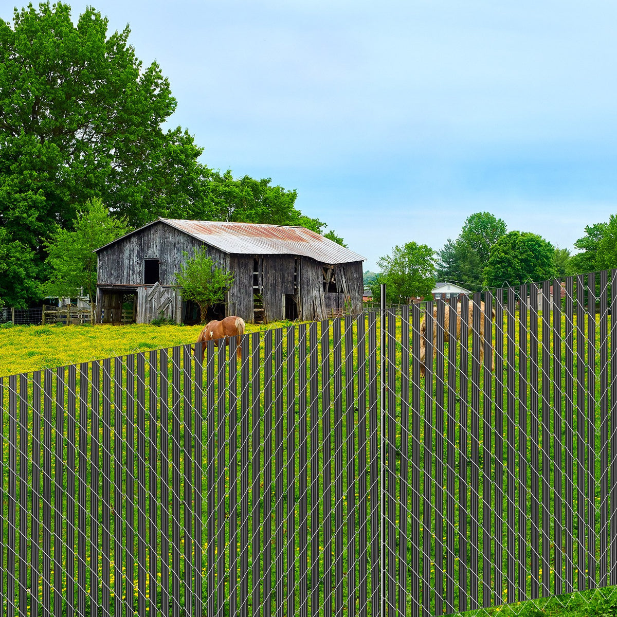 VEVOR Bottom Locking Privacy Slats, Single-Wall Vertical Bottom-Locking Slats for Chain-Link Fence, High-Density HDPE Chain Link Slats Ideally Fit 6' High Fence for Garden, Farm, Sports Field(Black) - DBYSBTDBPE6FQ52L1V0 - view 9