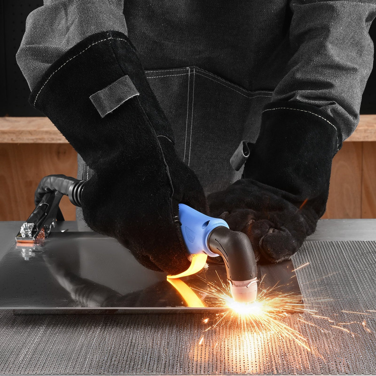 VEVOR 3-in-1 Plasma Cutter Welder Combo - CUT/TIG/MMA, 50A Non-Contact Cutting Machine & 200A TIG Stick Welder, Digital 110/220V Dual Voltage with 2T/4T/PA/PT Function for Home Repairs Workshops - DGNQHJ200A50VN2L5001V5 - view 9