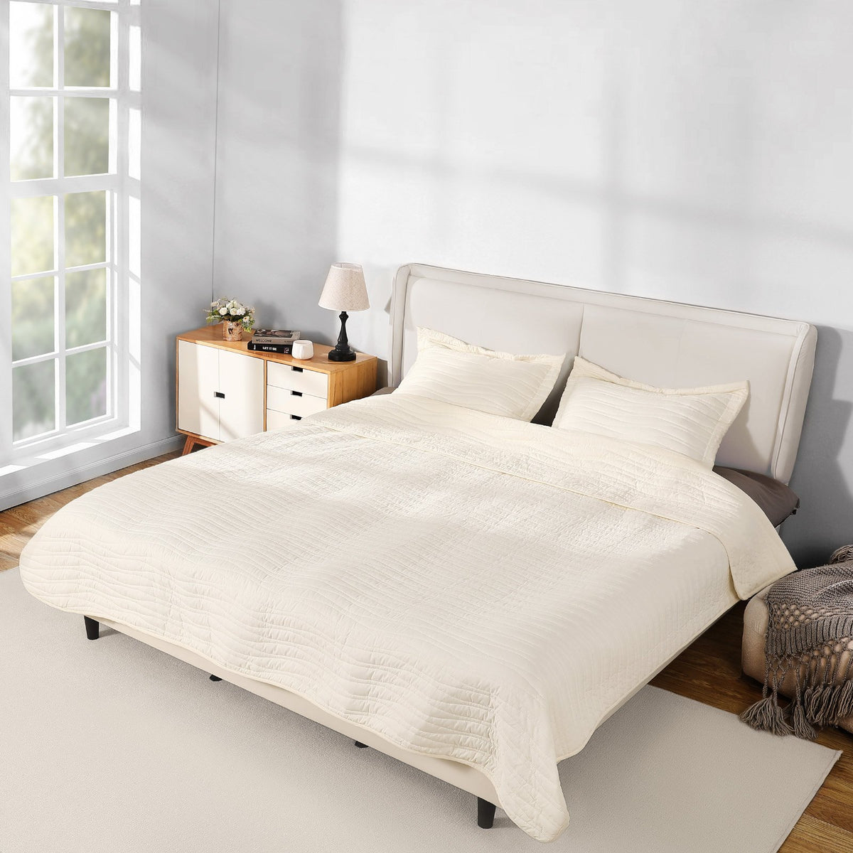 VEVOR Queen Quilt Set, 3-Piece Lightweight Comforter, Microfiber Queen Size Bedding Set, Beige Bedspreads with 1 Quilt and 2 Pillow Shams, Lightweight Bedspread Coverlet Bedding Set, for All Season - DHBZTZCXXW20XRHVIV0 - view 9