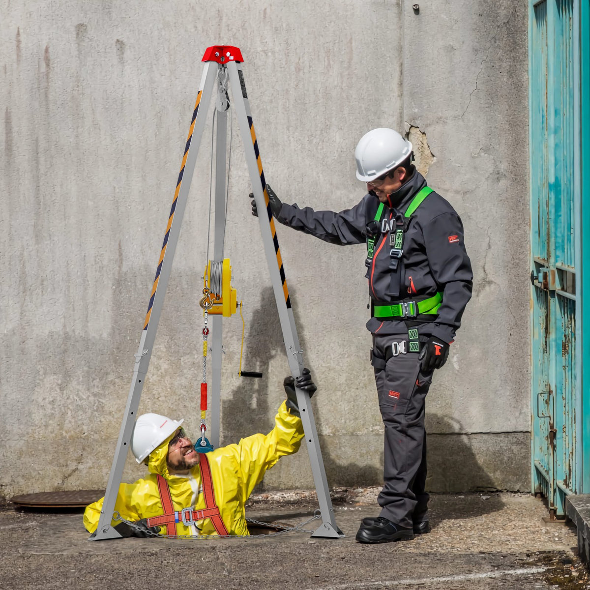 VEVOR Confined Space Tripod Kit, Confined Space Tripod 8' Legs and 98' Cable, Confined Space Rescue Tripod 32.8' Fall Protection, 2600 lbs Winch, Harness, Storage Bag - DJPJYSJJ2600T2F4PV0 - view 9