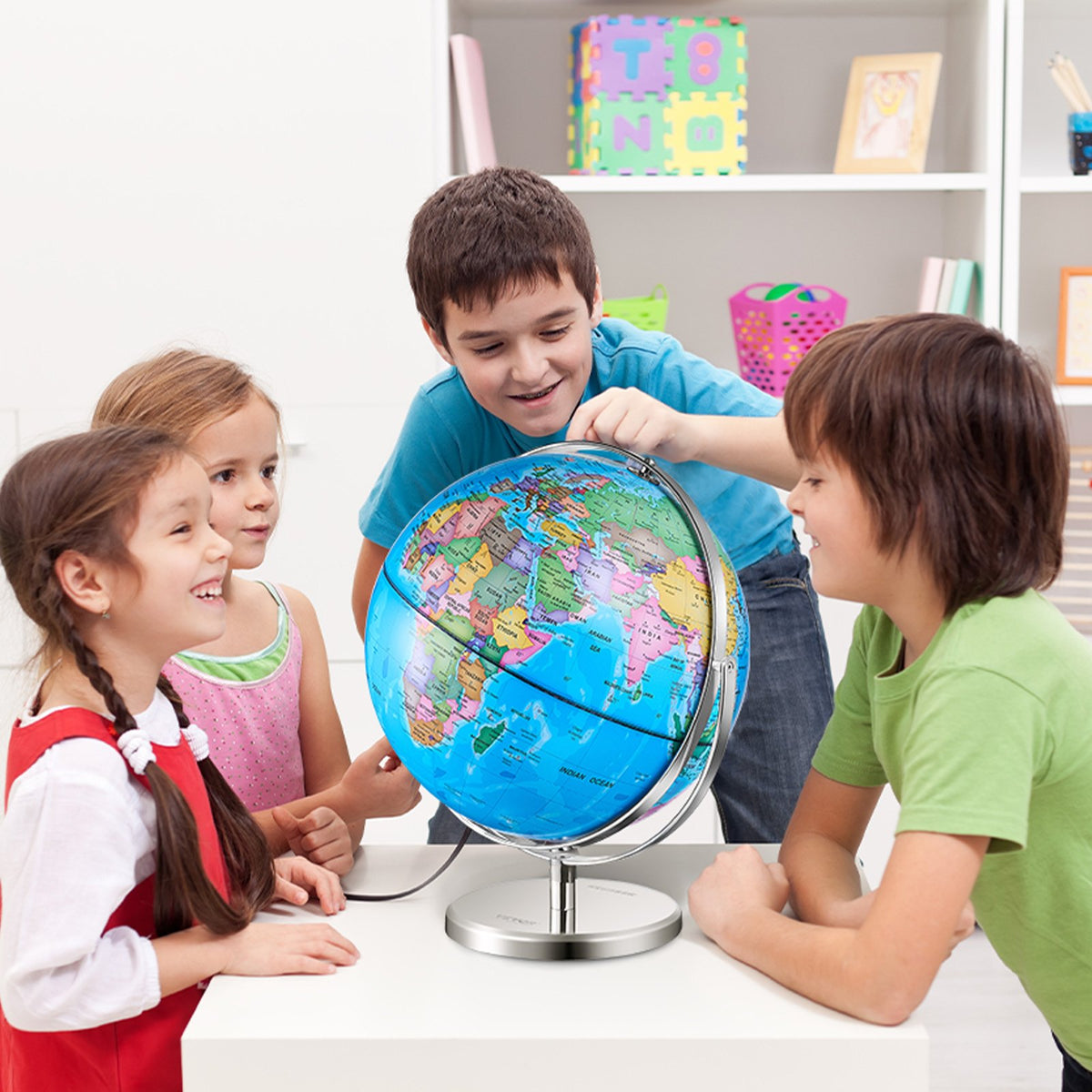 VEVOR Illuminated World Globe with Stand, 9 in/228.6 mm, Educational Earth Globe with Stable Heavy Metal Base and LED Constellation Night Light HD Printed Map, Spinning for Kids Classroom Learning - DQYJJLFGXZ9YG1I1PV9 - view 9