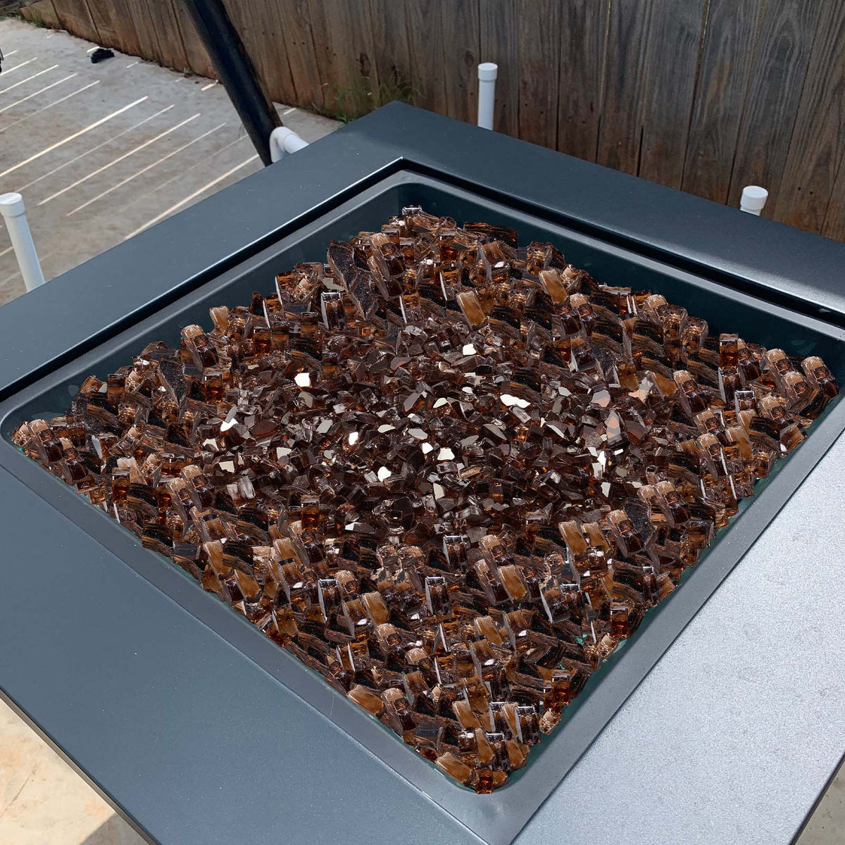 VEVOR Fire Glass, 20 LBS / 9.0 KG High-Temperature Resistant Fireplace Rocks, 1/2-Inch / 12.7 mm Reflective & Smokeless Firepit Glass Rock, High Luster Stone Landscaping for Fire Pit Table, Copper - FHBLFGSGHBL1JPMJW001V0 - view 9
