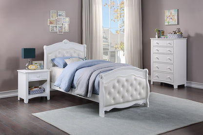 White Full Size Bed Youth Bedroom Furniture White Faux Leather Headboard Footboard Plywood 1pc Bedframe image 6