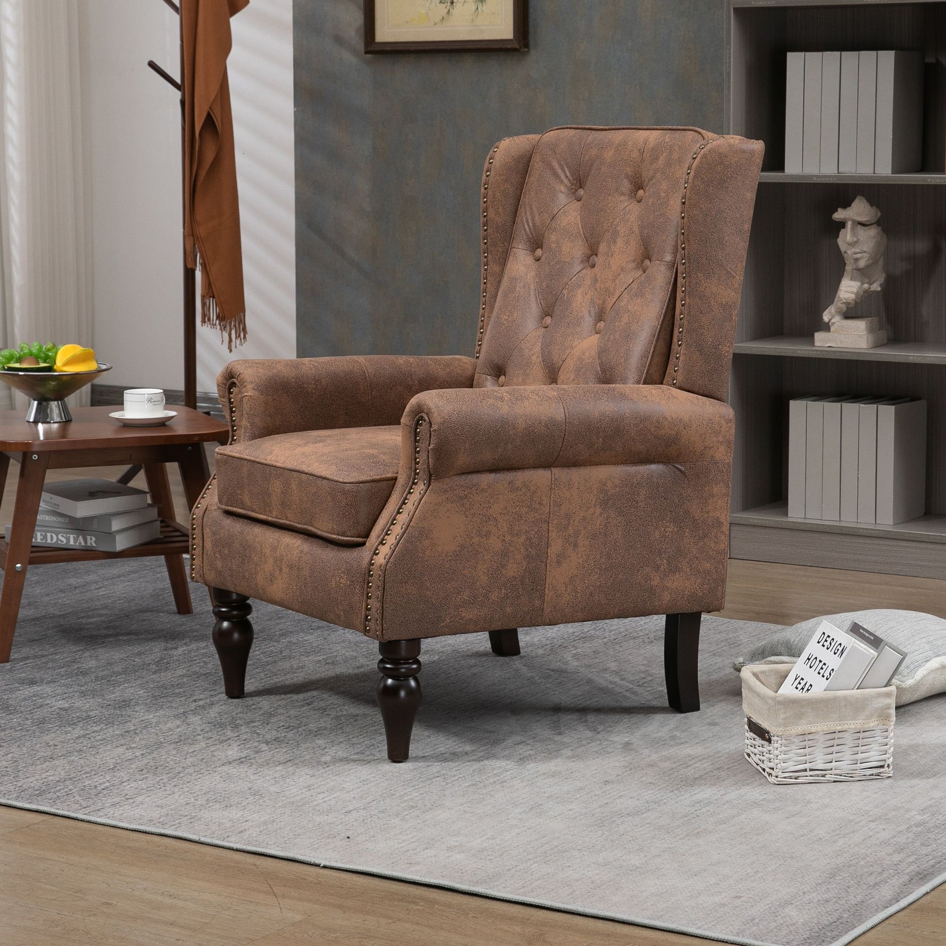 Accent chair with water-resistant faux leather - detail